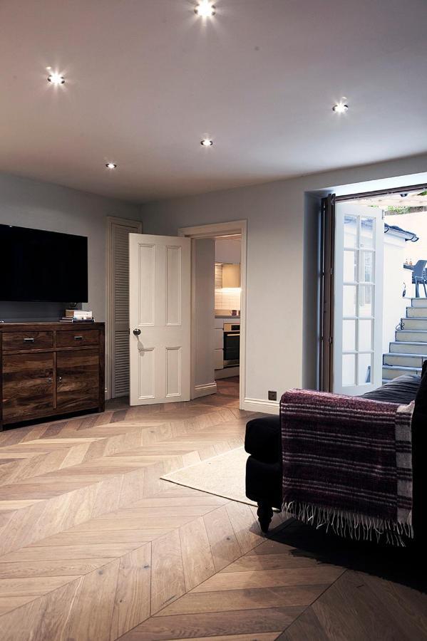 Central Hastings, Stylish-Luxe, Seaside Apartment. מראה חיצוני תמונה